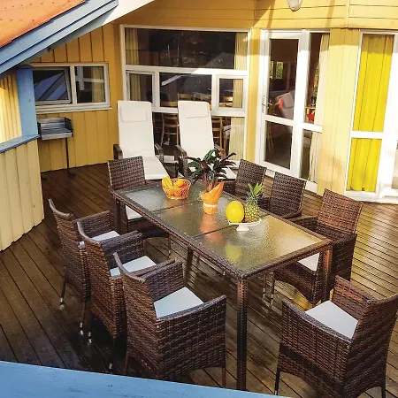 Five-bedroom Holiday In