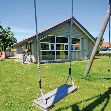Five-bedroom Holiday In * Gross Mohrdorf
